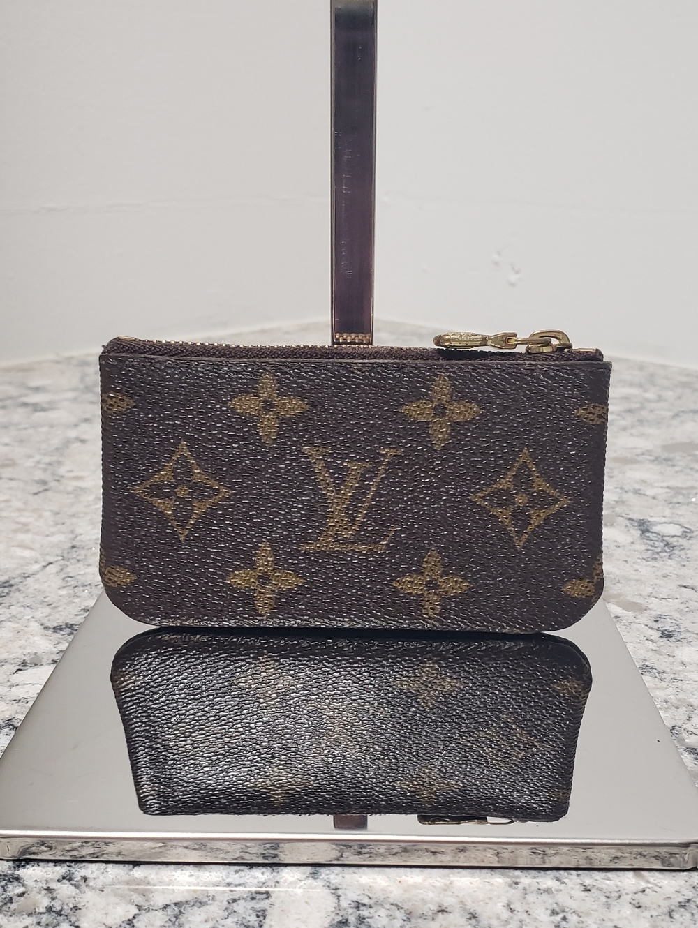 Louis Vuitton Canvas Monogram Key Pouch Card Holder - Picture 10 of 10